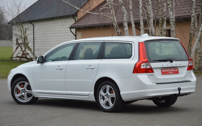 Volvo V70 cena 29500 przebieg: 350000, rok produkcji 2010 z Małogoszcz małe 704